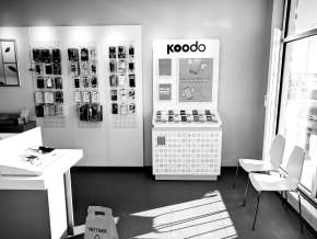 Koodo Fixture black and white